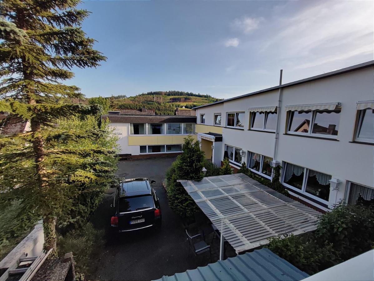 Berghotel Natura Bed & Breakfast Винтерберг Екстериор снимка