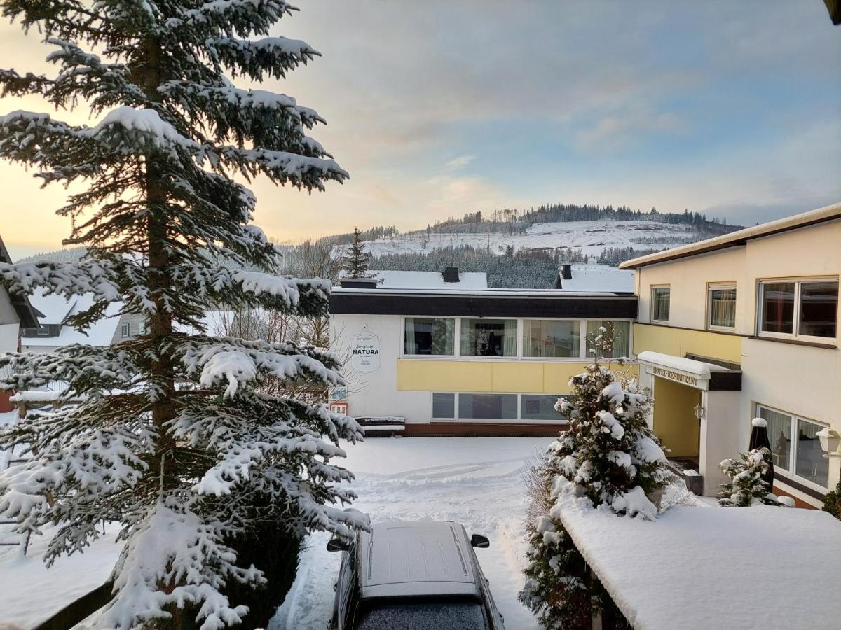 Berghotel Natura Bed & Breakfast Винтерберг Екстериор снимка